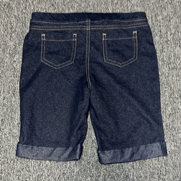 ❤️Epic Threads Girl Shorts - Picture 3 of 3